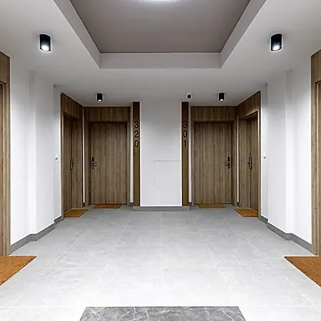 Ξενοδοχείο με διαμερίσματα Otynska Point Prestige